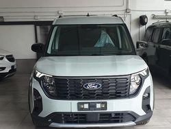 Grigio Usata 2024 Ford Tourneo Courier Active Monovolume | 22.800 € (Buon prezzo)