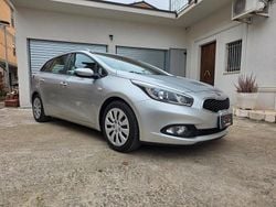 Argento Usata 2014 Kia Ceed Due volumi | 5900 € (Buon prezzo)