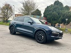 Blu Usata 2011 Porsche Cayenne S E-Hybrid SUV | 21.000 €