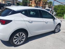 Bianco Usata 2018 Opel Astra Tre volumi | 6000 € (Super prezzo)