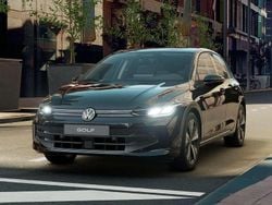 Grenadill black metallizzato Nuova 2025 VW Golf VIII Edition Tre volumi | 28.000 € (Buon prezzo)