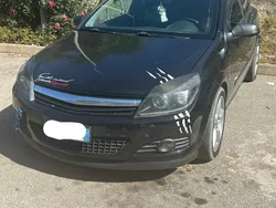Usata 2008 Opel Astra Coupé | 1700 € (Cara)
