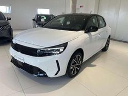 Bianco/tetto nero pastello Nuova 2025 Opel Corsa Tre volumi | 16.790 € (Buon prezzo)
