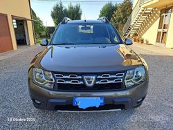 Bronzo Usata 2018 Dacia Duster Lauréate Tre volumi | 9500 € (Ottimo prezzo)
