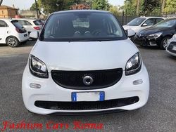 Bianco(met.) Usata 2015 Smart ForFour Due volumi | 8990 € (Buon prezzo)