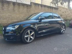 Nero Usata 2013 Audi A1 Attraction Due volumi | 9500 € (Buon prezzo)