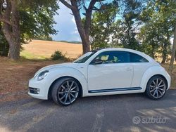 Usata 2015 VW Maggiolino R-line Coupé | 19.000 €