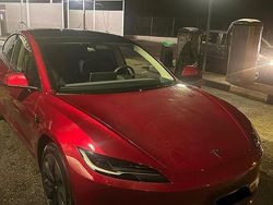 Usata 2024 Tesla Model 3 Tre volumi | 33.900 €