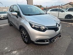 Grigio Usata 2015 Renault Captur SUV | 8999 € (Buon prezzo)