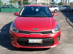 Rosso Usata 2018 Kia Rio Tre volumi | 8450 € (Buon prezzo)
