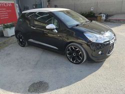 Nero Usata 2011 Citroën DS3 Chic Tre volumi | 5500 € (Buon prezzo)