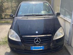 Nero Usata 2010 Mercedes A180 Executive Monovolume | 2500 € (Buon prezzo)
