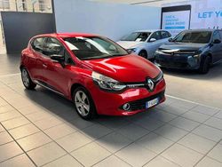 Rosso Usata 2014 Renault Clio IV Tre volumi | 7900 € (Buon prezzo)