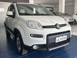 Bianco Usata 2016 Fiat Panda 4x4 Due volumi | 8999 € (Buon prezzo)
