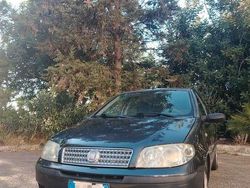 Usata 2009 Fiat Punto Active Due volumi | 2200 € (Buon prezzo)