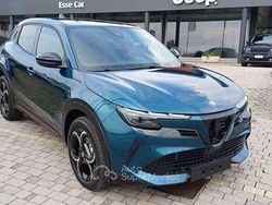 Blu navigli Nuova 2025 Alfa Romeo Junior Edizione Speciale SUV | 30.500 € (Buon prezzo)