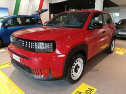 Rosso pastello Nuova 2025 Fiat Grande Panda Red Due volumi | 23.800 € (Buon prezzo)