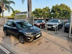 Grigio Usata 2020 Kia Stonic SUV | 12.900 € (Buon prezzo)