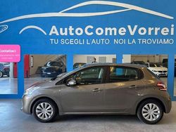 Other Usata 2013 Peugeot 208 Active Due volumi | 5800 € (Buon prezzo)