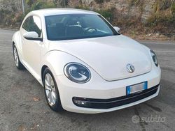 Bianco Usata 2013 VW Maggiolino Tre volumi | 9990 € (Ottimo prezzo)
