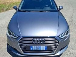 Grigio Usata 2019 Audi A3 Sportback Business Due volumi | 16.500 € (Ottimo prezzo)