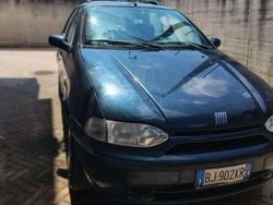 Verde Usata 2000 Fiat Palio Weekend Station wagon | 700 €