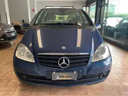 Blu/azzurro Usata 2011 Mercedes A160 Edition Monovolume | 2900 € (Buon prezzo)