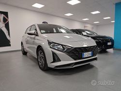 Grigio Nuova 2025 Hyundai i20 Tre volumi | 18.500 € (Buon prezzo)