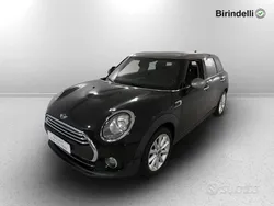 Midnight black metallizzato Usata 2016 Mini One Clubman Station wagon | 15.900 € (Molto cara)