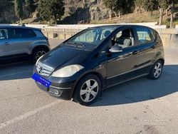 Nero Usata 2008 Mercedes A180 Avantgarde Tre volumi | 2990 € (Buon prezzo)