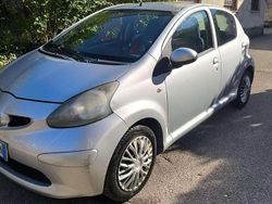 Argento Usata 2008 Toyota Aygo Due volumi | 3200 € (Ottimo prezzo)