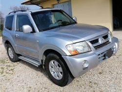 Grigio Usata 2006 Mitsubishi Pajero SUV | 9000 €