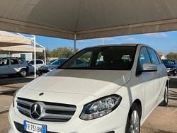Bianco Usata 2018 Mercedes B160 Premium Monovolume | 13.500 € (Buon prezzo)
