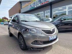 Grigio scuro Usata 2024 Lancia Ypsilon Gold Due volumi | 12.900 € (Buon prezzo)