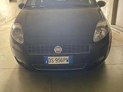 Nero Usata 2009 Fiat Grande Punto Due volumi | 2800 € (Buon prezzo)