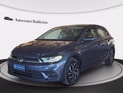 Smoky grey metalizzato Usata 2022 VW Polo Life Due volumi | 17.800 € (Buon prezzo)