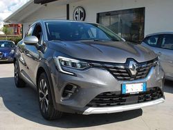 Grigio Usata 2024 Renault Captur Techno SUV | 16.990 € (Ottimo prezzo)