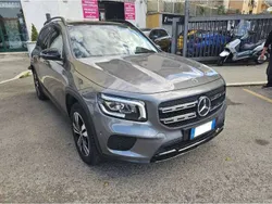 Mercedes GLB200