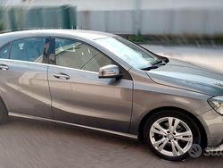 Grigio Usata 2015 Mercedes A200 Tre volumi | 12.500 €