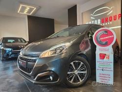 Grigio Usata 2017 Peugeot 208 Allure Due volumi | 7990 € (Ottimo prezzo)