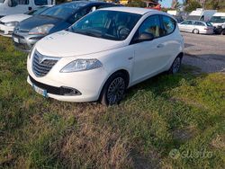 Bianco Usata 2011 Lancia Ypsilon Due volumi | 5800 €