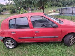 Usata 1999 Renault Clio II Tre volumi | 700 € (Molto cara)