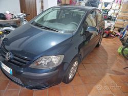 Usata 2005 VW Golf Plus Cross Monovolume | 2600 € (Cara)