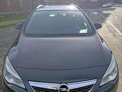 Nero Usata 2011 Opel Astra Station wagon | 3500 € (Ottimo prezzo)