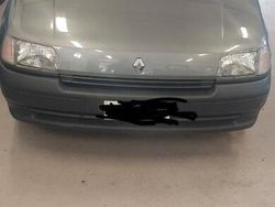 Usata 1993 Renault Clio Tre volumi | 6000 €