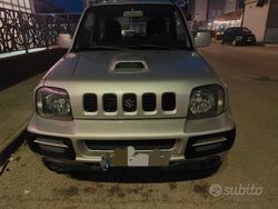 Grigio Usata 2006 Suzuki Jimny SUV | 9400 € (Molto cara)