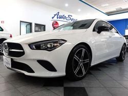 Bianco polare Usata 2022 Mercedes CLA200 Coupé | 32.800 € (Buon prezzo)