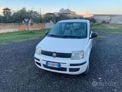 Bianco Usata 2011 Fiat Panda Emotion Tre volumi | 3800 € (Ottimo prezzo)
