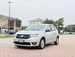 Grigio Usata 2015 Dacia Sandero Tre volumi | 4600 € (Super prezzo)