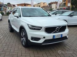 Bianco Usata 2020 Volvo XC40 Momentum SUV | 14.900 € (Ottimo prezzo)